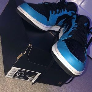 Air Jordan 1 lightly worn, just want them gone tbh